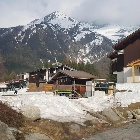 아파트 Skis Aux Pieds Des Pistes Des Grands Montets 164 *